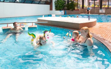indoor-paddling-pool-beverley-holidays-devon