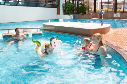 indoor-paddling-pool-beverley-holidays-devon