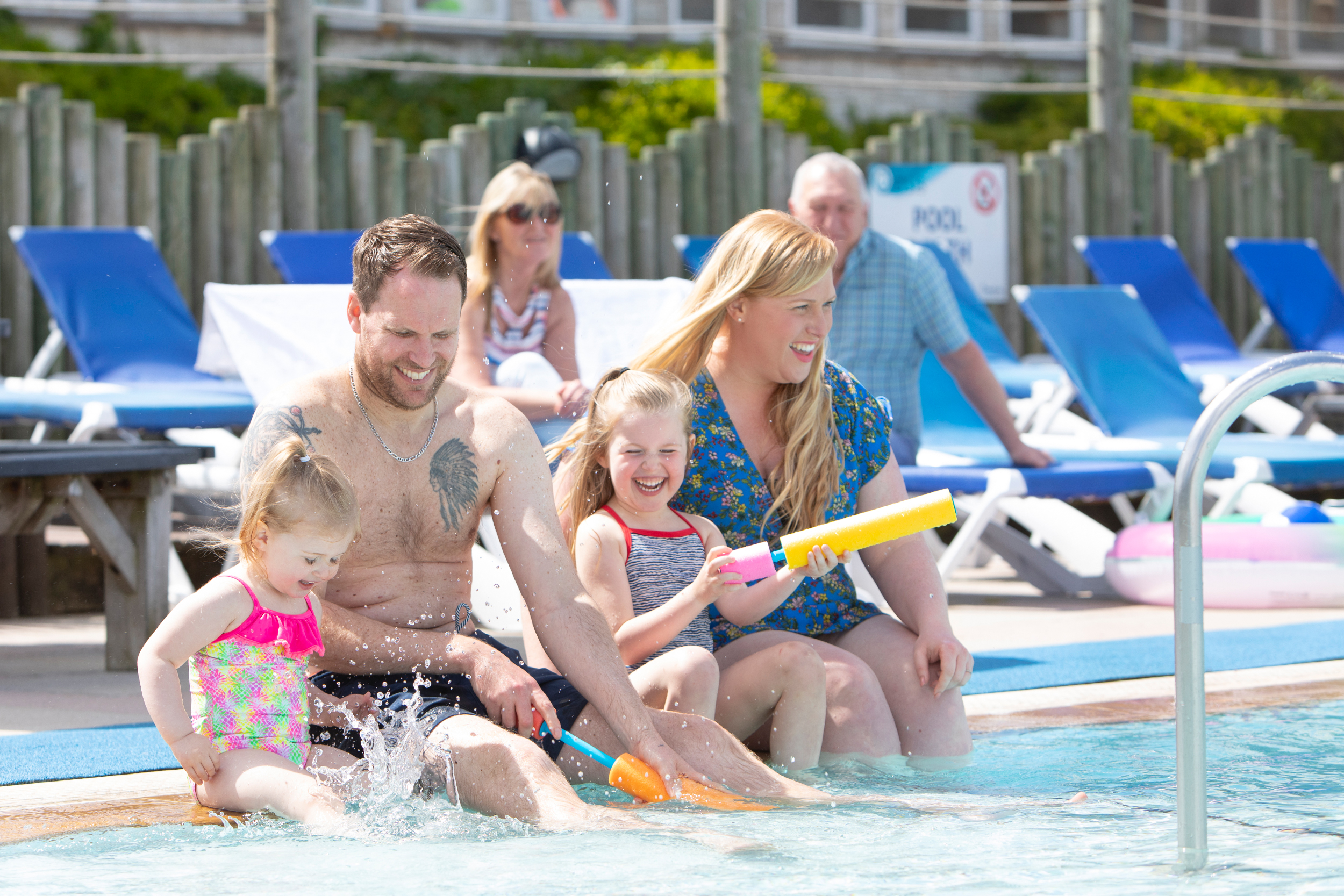 family-holiday-outdoor-pool-devon