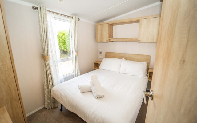 Platinum Caravan Double Bedroom Beverley Holidays