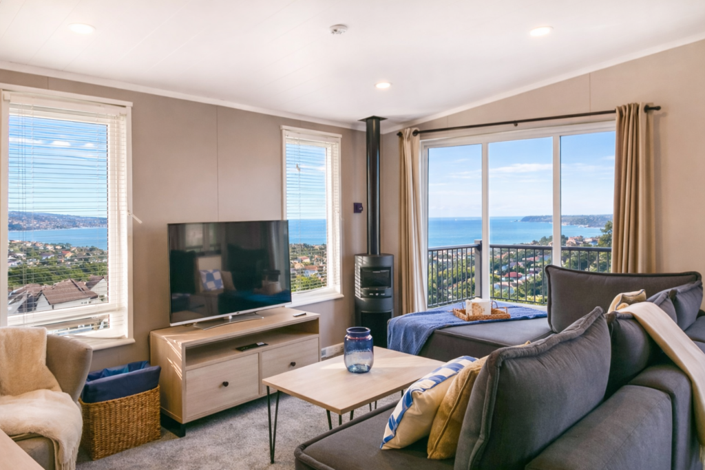 Victory View View Lodge with Sea View