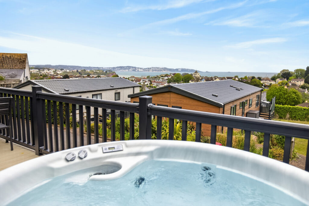 collection Hot Tub Lodge
